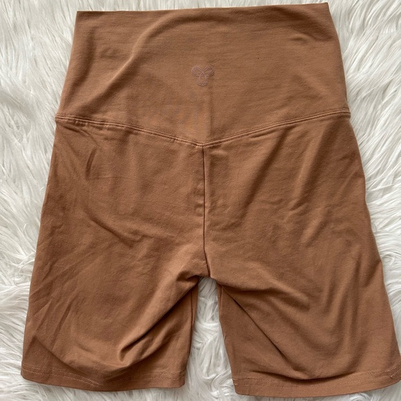 Tnaction - Picture 2 of 3